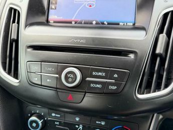 Ford Focus 1.6 Zetec Powershift Euro 6 5dr