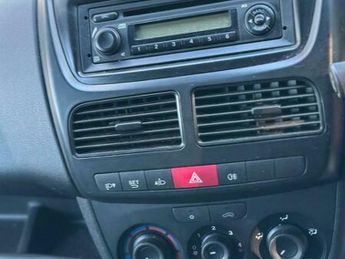 Vauxhall Combo 1.3 CDTi 2000 16v FWD L1 H1 3dr