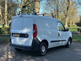 Vauxhall Combo 1.3 CDTi 2000 16v FWD L1 H1 3dr