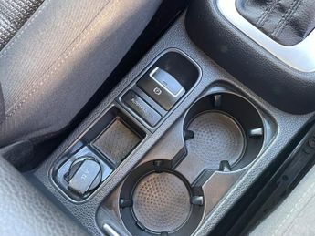 Volkswagen Sharan 2.0 TDI BlueMotion Tech SE MPV 5dr Diesel DSG Euro 5 (s/s) (140 