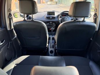 Renault Clio DYNAMIQUE TOMTOM VVT