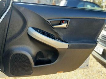 Toyota Prius Hybrid Vvt-I 1.8 Auto Hybrid Electric