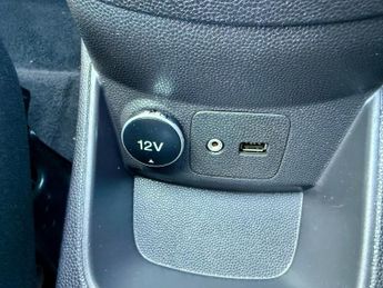 Ford Fiesta ZETEC £20 TAX+FSH+2 KEYS+B/TOOTH