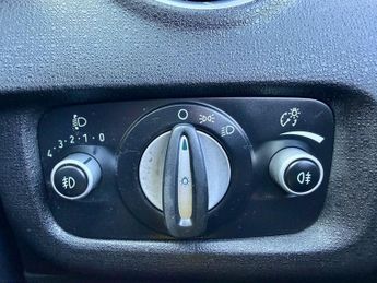 Ford Fiesta ZETEC £20 TAX+FSH+2 KEYS+B/TOOTH