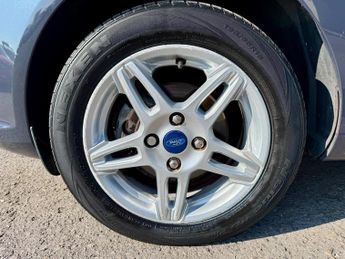 Ford Fiesta ZETEC £20 TAX+FSH+2 KEYS+B/TOOTH