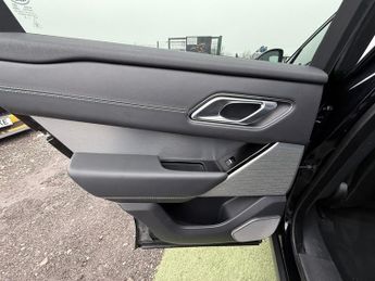 Land Rover Range Rover Velar 2.0 P250 R-Dynamic HSE Auto 4WD Euro 6 (s/s) 5dr