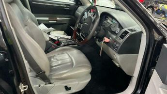 Chrysler 300c 3.0 CRD V6 4dr