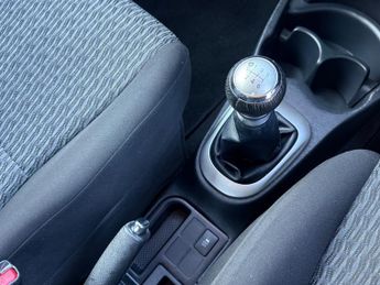 Toyota Yaris 1.33 Dual VVT-i TR Euro 5 5dr 98BHP