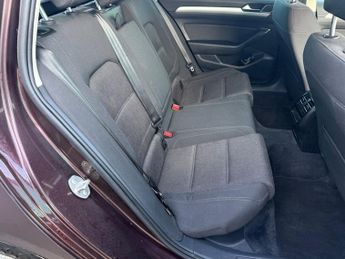 Volkswagen Passat SE BUSINESS TDI BLUEMOTION TECHNOLOGY