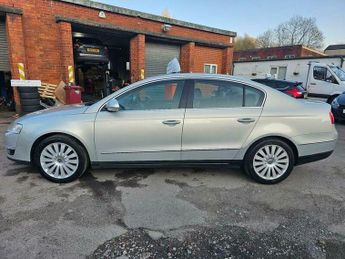 Volkswagen Passat 2.0 TDI Highline Plus DSG Euro 5 4dr