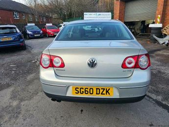 Volkswagen Passat 2.0 TDI Highline Plus DSG Euro 5 4dr