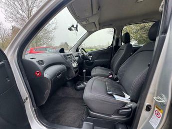 Toyota Yaris Verso 1.3 VVT-i T Spirit 5dr