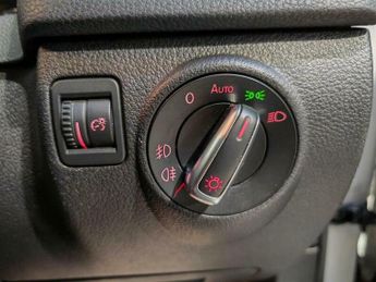 Volkswagen Tiguan 2.0 TDI BlueMotion Tech R-Line DSG 4WD Euro 5 (s/s) 5dr