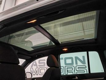 Volkswagen Tiguan 2.0 TDI BlueMotion Tech R-Line DSG 4WD Euro 5 (s/s) 5dr