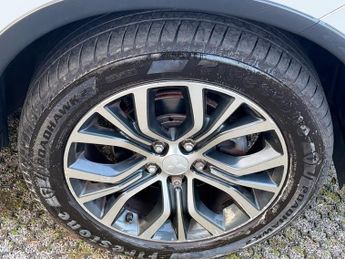 Mitsubishi Outlander DI-D GX 3