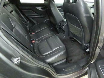 Jaguar F-Pace 2.0 D180 R-Sport Auto AWD Euro 6 (s/s) 5dr