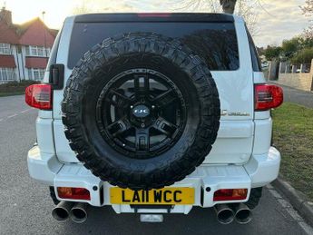 Toyota FJ Cruiser 4.0-V6-4X4-FRESH IMPORT-HUGE SPEC-SUPERB-ONE OF A KIND-STUNNER