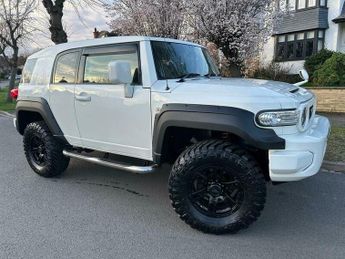 Toyota FJ Cruiser 4.0-V6-4X4-FRESH IMPORT-HUGE SPEC-SUPERB-ONE OF A KIND-STUNNER