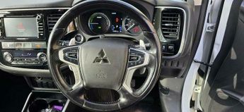 Mitsubishi Outlander 2.0h 12kWh Kotu CVT 4WD Euro 6 (s/s) 5dr
