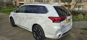 Mitsubishi Outlander 2.0h 12kWh Kotu CVT 4WD Euro 6 (s/s) 5dr