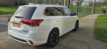 Mitsubishi Outlander 2.0h 12kWh Kotu CVT 4WD Euro 6 (s/s) 5dr