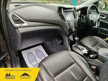 Hyundai Santa Fe 2.2 CRDi Blue Drive Premium SUV 5dr Diesel Auto 4WD Euro 6 (s/s)