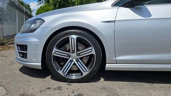 Volkswagen Golf 2.0 TSI BlueMotion Tech R Hatchback 3dr Petrol DSG 4Motion Euro 