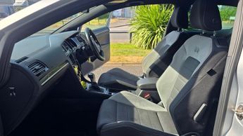 Volkswagen Golf 2.0 TSI BlueMotion Tech R Hatchback 3dr Petrol DSG 4Motion Euro 