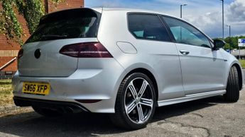 Volkswagen Golf 2.0 TSI BlueMotion Tech R Hatchback 3dr Petrol DSG 4Motion Euro 
