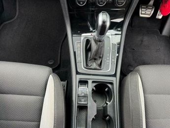 Volkswagen Golf 2.0 TSI BlueMotion Tech R Hatchback 3dr Petrol DSG 4Motion Euro 