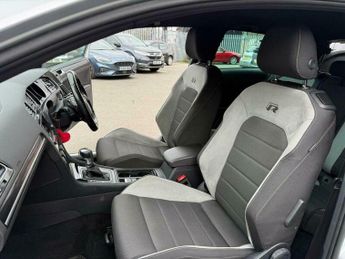 Volkswagen Golf 2.0 TSI BlueMotion Tech R Hatchback 3dr Petrol DSG 4Motion Euro 