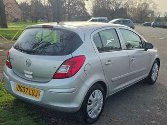 Vauxhall Corsa 1.4i 16v Club 5dr