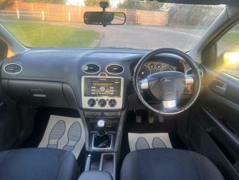 Ford Focus 1.6 Zetec Climate 5dr