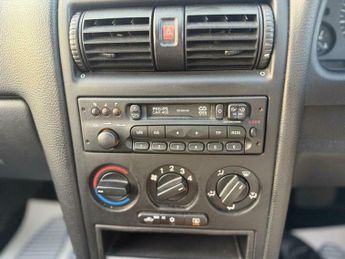 Vauxhall Astra 1.6i Club 5dr (a/c)