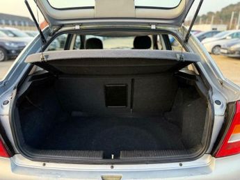 Vauxhall Astra 1.6i Club 5dr (a/c)