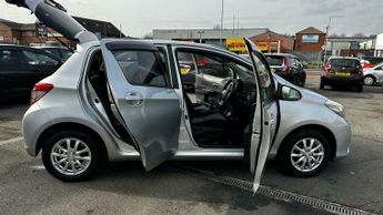 Toyota  Yaris 2013 Automatic FSH