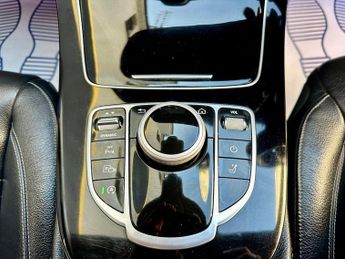 Mercedes E Class E 220 D PREMIUM