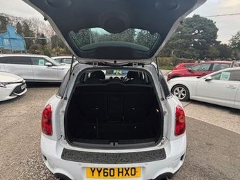 MINI Countryman COOPER S ALL4-Full Service History-Reverse Parking Sensors-AUTOM