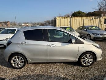 Toyota Yaris VVT-I T SPIRIT
