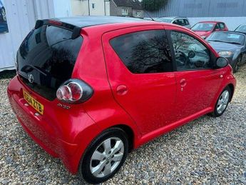 Toyota AYGO 1.0 VVT-i Move Euro 5 5dr