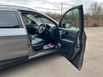 Nissan Qashqai DCI TEKNA XTRONIC