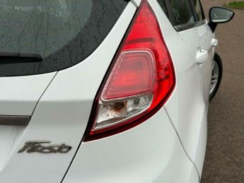 Ford Fiesta 1.6 Zetec Powershift Euro 5 5dr