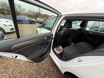 Volkswagen Golf SE TSI BLUEMOTION TECHNOLOGY DSG