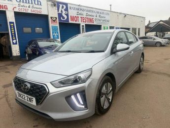 Hyundai Ioniq 1.6 h-GDi SE Connect DCT Euro 6 (s/s) 5dr