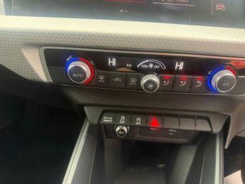 Audi A1 1.5 TFSI 35 Black Edition Sportback S Tronic Euro 6 (s/s) 5dr