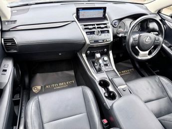 Lexus NX 300H PREMIER