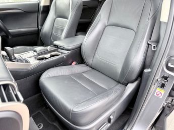 Lexus NX 300H PREMIER