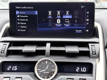 Lexus NX 300H PREMIER