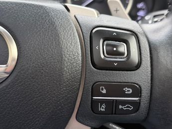 Lexus NX 300H PREMIER