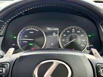 Lexus NX 300H PREMIER